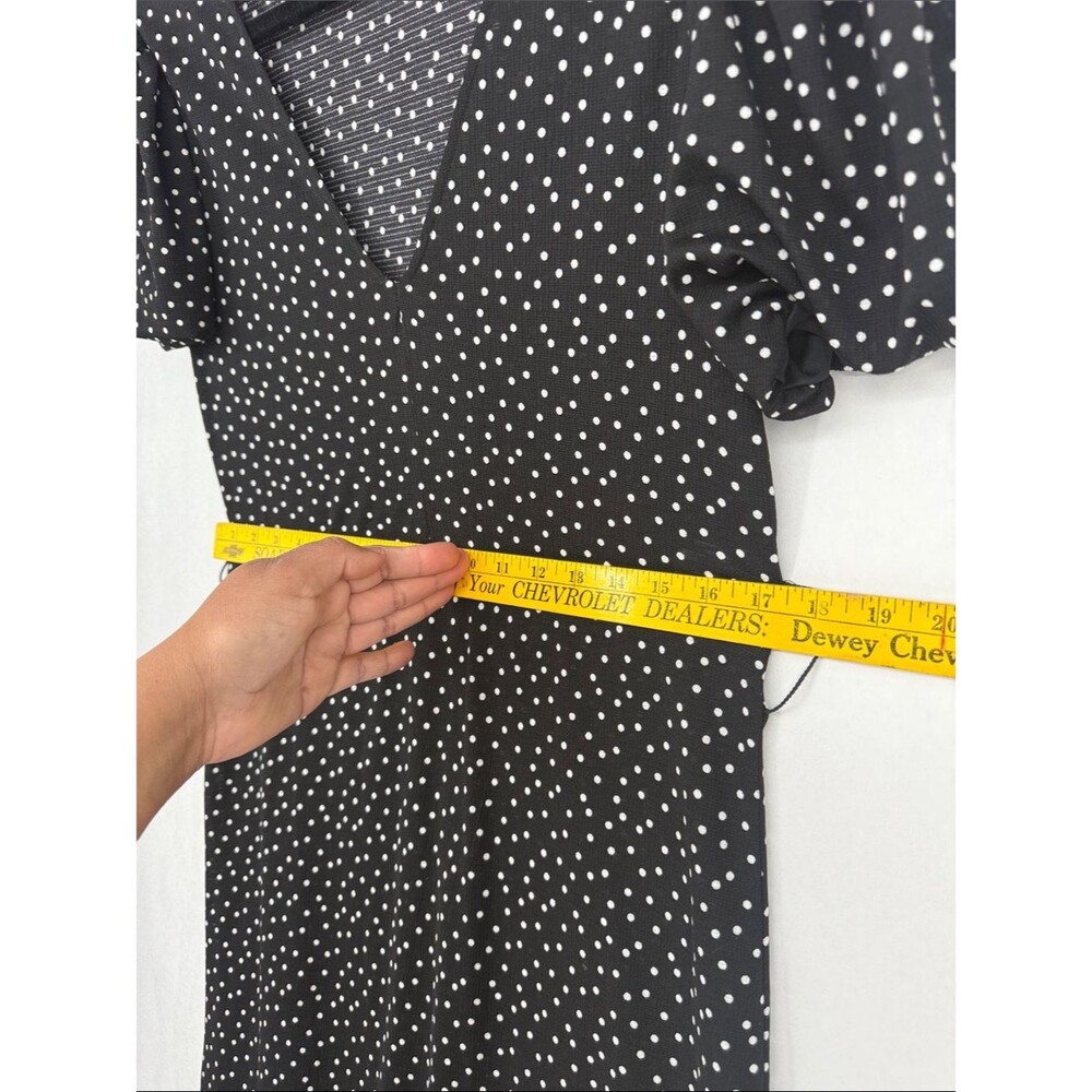 Zara Midi dress with V-neck, short puff sleeves, polka-dot print, and belt sz M - Picture 9 of 13
